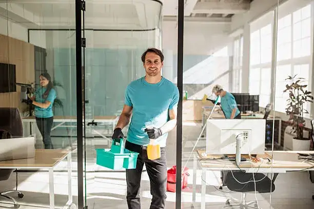 Professional cleaning company in Dubai for homes and offices – AED 249 UrbanMop.com